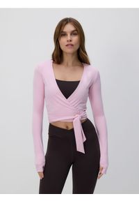 Reserved - Kopertowa bluzka z wiązaniem - pastelowy róż. Kolor: różowy. Materiał: dzianina #1