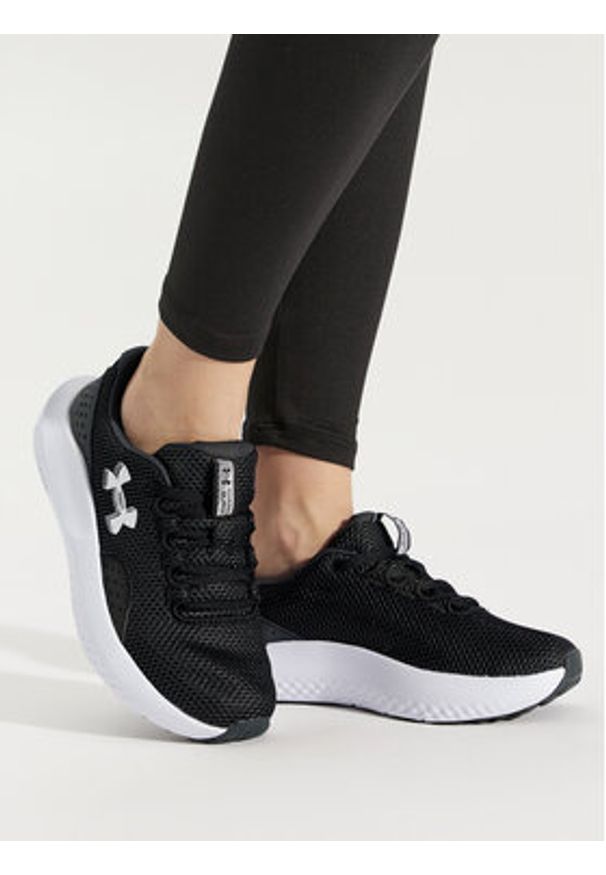 Under Armour Buty do biegania Ua W Charged Surge 4 3027007-001 Czarny. Kolor: czarny. Materiał: materiał
