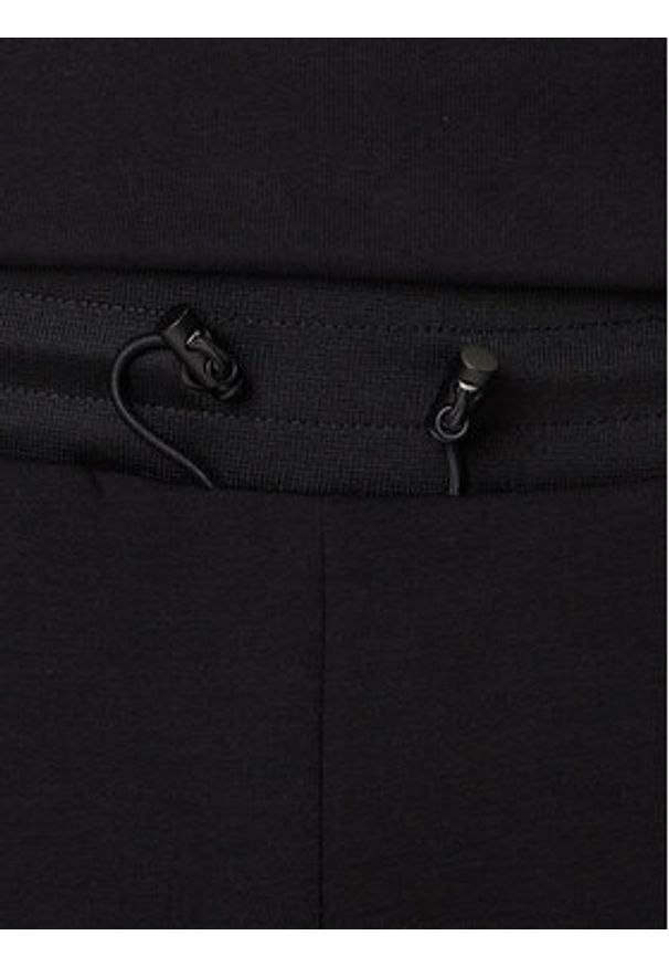 EA7 Emporio Armani Spodnie dresowe 7M000672 AF14146 UC001 Czarny Slim Fit. Kolor: czarny. Materiał: syntetyk