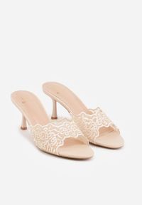 Renee - Beżowe Klapki na Metalicznej Szpilce z Koronką Theiseusa. Kolor: beżowy. Materiał: koronka. Wzór: koronka. Styl: elegancki #2