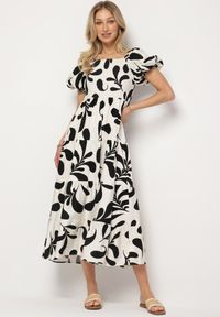 Born2be - Czarna Rozkloszowana Sukienka z Elastyczną Górą i Bufiastymi Rękawami Orrivene. Okazja: na co dzień. Typ kołnierza: dekolt kwadratowy. Kolor: czarny. Typ sukienki: proste. Styl: elegancki, casual #1