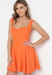 Born2be - Pomarańczowa Rozkloszowana Sukienka z Gorsetową Górą i Dekoltem w Serce Frolami. Okazja: na co dzień. Typ kołnierza: dekolt gorset. Kolor: pomarańczowy. Typ sukienki: gorsetowe. Styl: casual #1