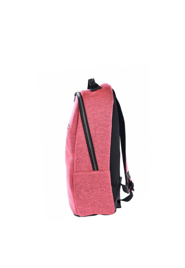 Big Star Accessories - Plecak damski Big Star, materiał tekstylny z pojemną komorą główną kieszenią zapinaną na zamek oraz wzmocnionymi uchwytami paskiem do przenoszenia i. Kolor: czerwony. Materiał: materiał. Wzór: melanż. Styl: casual, sportowy