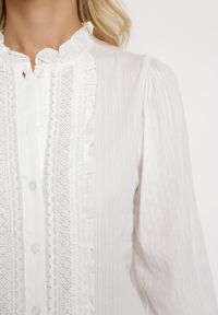 Born2be - Biała Koszula z Koronką Laurenetta. Kolor: biały. Materiał: koronka. Wzór: koronka #2