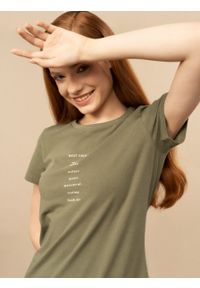 outhorn - T-shirt z nadrukiem damski. Okazja: na co dzień. Materiał: bawełna, elastan, jersey. Wzór: nadruk. Styl: casual #7