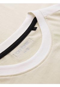Ombre Clothing - Męski t-shirt z kontrastowymi lampasami – kremowy V7 - Rozmiar: L. Okazja: na co dzień. Kolor: kremowy. Materiał: materiał, jersey, poliester, bawełna. Wzór: melanż, aplikacja. Styl: klasyczny, sportowy, casual