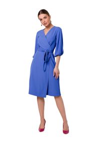 Stylove - Sukienka elegancka kopertowa z bufiastymi rękawami niebieska. Okazja: do pracy. Kolor: niebieski. Typ sukienki: kopertowe. Styl: elegancki