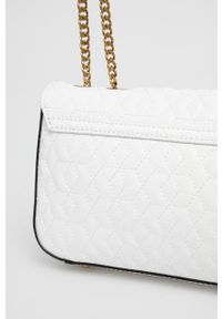 Guess torebka kolor biały. Kolor: biały. Materiał: pikowane. Rodzaj torebki: na ramię #2