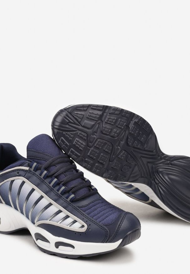 Born2be - Granatowe Buty Sportowe na Podeszwie Air z Modnymi Wstawkami Erivara. Okazja: na co dzień. Kolor: niebieski. Materiał: jeans. Obcas: na obcasie. Wysokość obcasa: średni