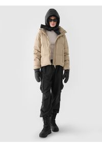 4f - 4F Kurtka puchowa z naturalnym wypełnieniem damska - beżowa S. Okazja: na co dzień. Kolor: beżowy. Materiał: puch. Wzór: gładki. Sezon: zima. Styl: casual, klasyczny, sportowy #2