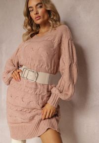 Renee - Różowy Długi Sweter Oversize z Wypukłym Splotem All Over Somet. Kolor: różowy. Długość: długie. Wzór: ze splotem. Sezon: jesień, zima