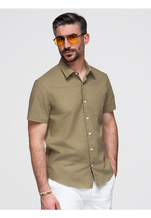 Ombre Clothing - Męska koszula z bawełny i lnu z krótkim rękawem i kieszonką – oliwkowa V6 - Rozmiar: M. Kolor: oliwkowy. Materiał: len, bawełna. Długość rękawa: krótki rękaw. Długość: krótkie. Sezon: lato