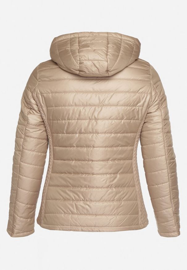 Born2be - Ciemnobeżowa Pikowana Kurtka z Opinanym Kapturem i Wstawkami z Gumek Terilinde. Okazja: na spacer. Kolekcja: plus size. Kolor: beżowy. Materiał: jeans