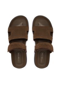 TOMMY HILFIGER - Tommy Hilfiger Klapki Adjustable Premium Suede Sandal FM0FM05774 Brązowy. Kolor: brązowy. Materiał: zamsz, skóra #5