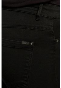only - Only spodnie damskie kolor czarny dopasowane medium waist. Kolor: czarny