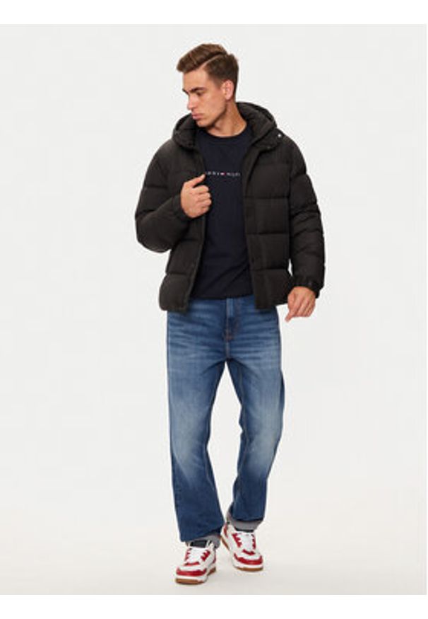 TOMMY HILFIGER - Tommy Hilfiger Kurtka puchowa MW0MW36569 Czarny Regular Fit. Kolor: czarny. Materiał: syntetyk