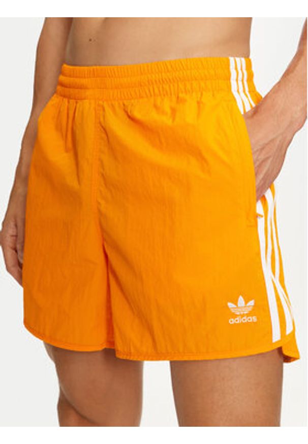 Adidas - adidas Szorty sportowe adicolor Classics Sprinter IZ2418 Żółty Regular Fit. Kolor: żółty. Materiał: syntetyk. Styl: sportowy