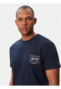Tommy Jeans T-Shirt Sign DM0DM23177 Granatowy Regular Fit. Kolor: niebieski. Materiał: bawełna #4
