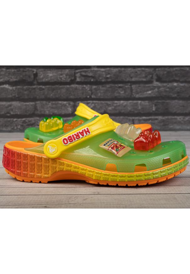 Klapki męskie Crocs HARIBO CLS CLG. Kolor: czerwony, zielony, wielokolorowy, żółty. Sport: pływanie