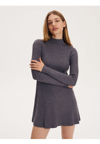 Reserved - Dzianinowa sukienka mini - szary. Kolor: szary. Materiał: dzianina. Długość: mini