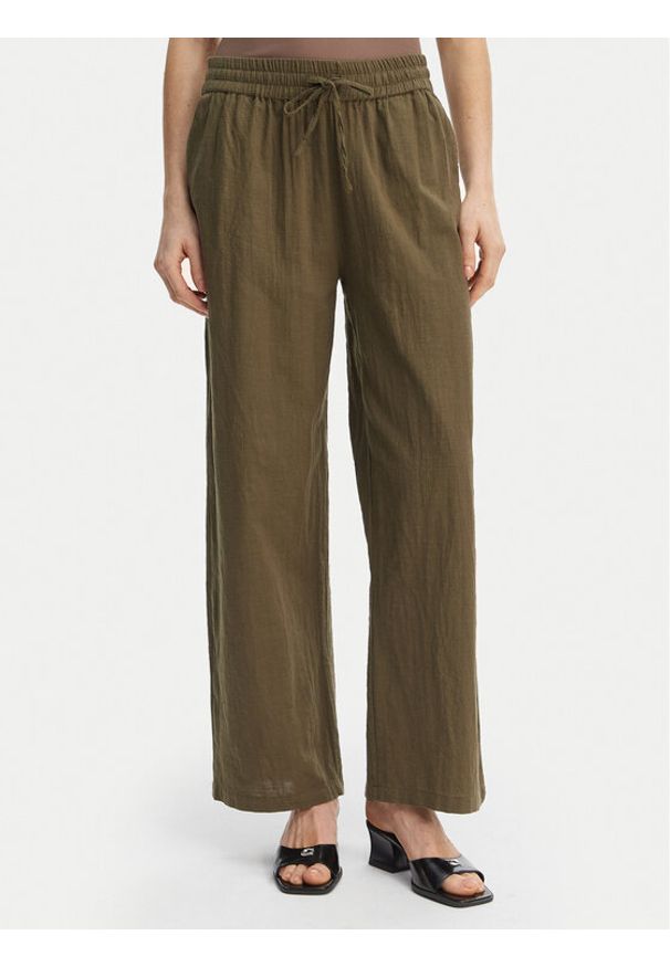 only - ONLY Spodnie materiałowe Tizana 15319090 Zielony Regular Fit. Kolor: zielony. Materiał: bawełna