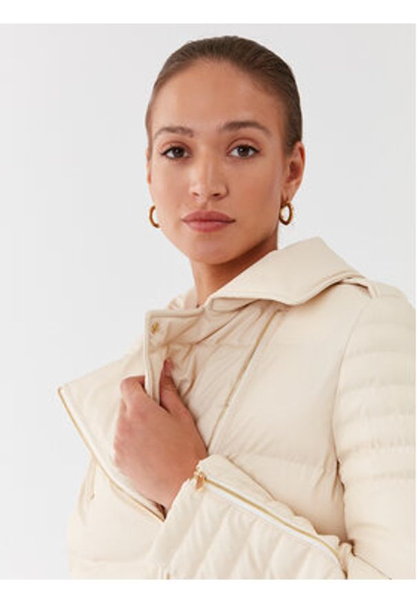 Pinko - PINKO Kurtka zimowa Case 101670 A13D Beżowy Regular Fit. Kolor: beżowy. Materiał: syntetyk. Sezon: zima
