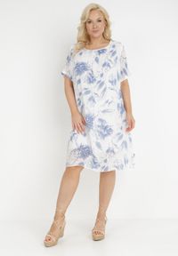 Born2be - Niebieska Sukienka z Bawełny Sebaestus. Okazja: na co dzień. Kolekcja: plus size. Kolor: niebieski. Materiał: bawełna. Wzór: kwiaty. Typ sukienki: proste, dla puszystych. Styl: klasyczny, casual, wakacyjny. Długość: midi #5