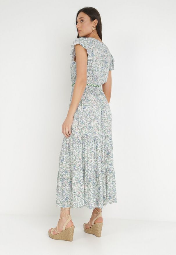 Born2be - Biało-Zielona Sukienka ze Sznurkiem Cillereia. Typ kołnierza: kołnierz z falbankami. Kolor: zielony. Materiał: wiskoza, tkanina. Długość rękawa: krótki rękaw. Wzór: nadruk, kwiaty. Długość: maxi