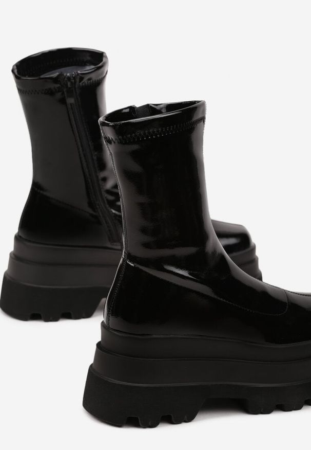 Born2be - Czarne Lakierowane Botki na Grubej Podeszwie Meniefra. Okazja: na co dzień. Kolor: czarny. Materiał: lakier. Sezon: zima, jesień. Styl: elegancki, casual, klasyczny