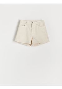 Reserved - Denimowe szorty - złamana biel. Materiał: bawełna. Styl: klasyczny #1