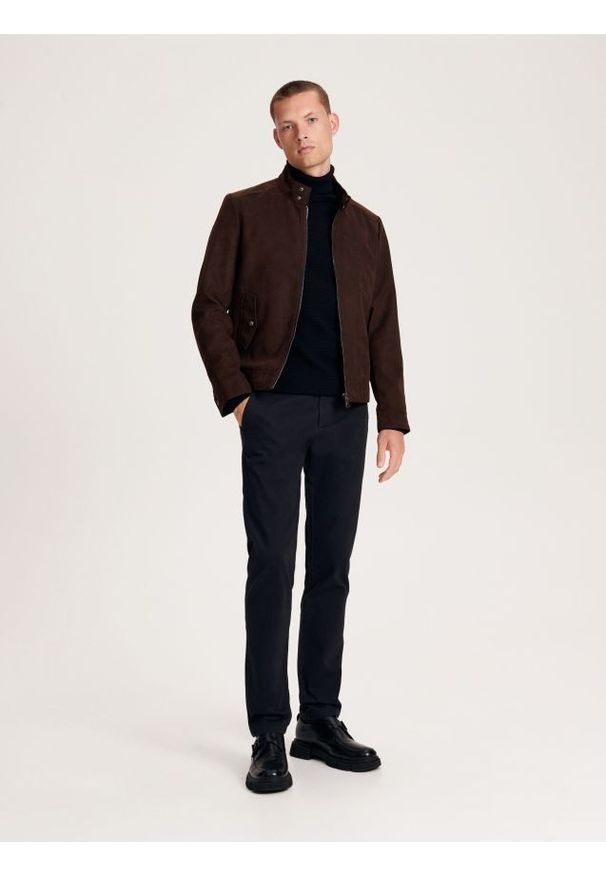 Reserved - Spodnie chino slim fit - czarny. Kolor: czarny. Materiał: tkanina, bawełna