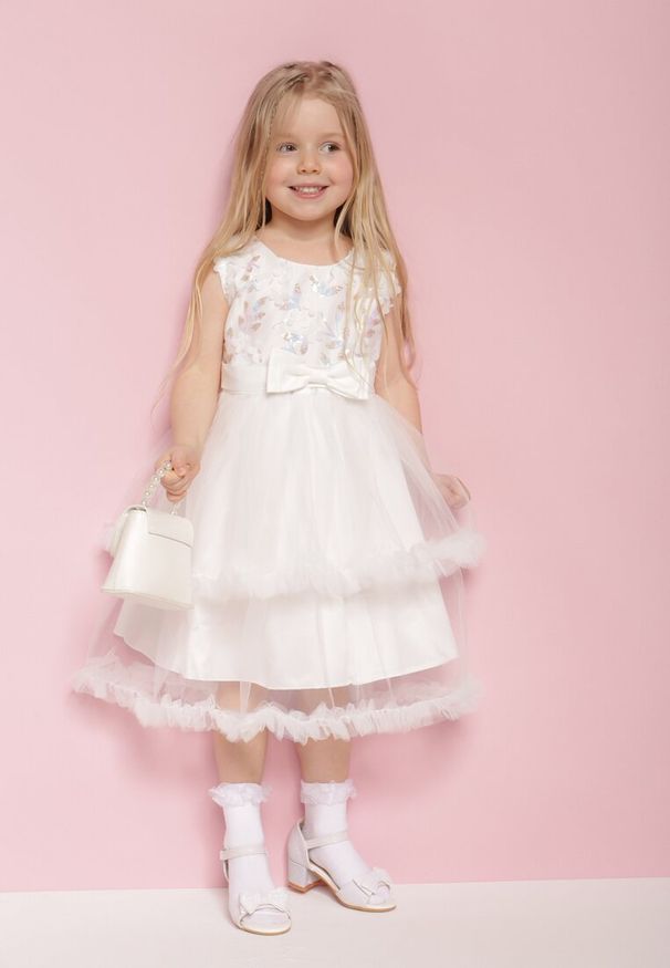 Born2be - Biała Rozkloszowana Sukienka Tiulowa z Ozdobną Kokardą i Cekinami Repita. Typ kołnierza: kokarda. Kolor: biały. Materiał: tiul. Wzór: aplikacja