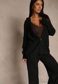 Renee - Czarny Dzianinowy Komplet Dresowy z Wełną Bluza z Kapturem i Spodnie Essana. Kolor: czarny. Materiał: dzianina, dresówka, wełna