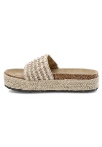 Beżowe Klapki Lee Cooper Modne Obuwie Damskie. Okazja: na co dzień, na plażę, na spacer. Kolor: beżowy. Materiał: jeans. Sezon: lato. Obcas: na platformie. Styl: casual, boho #4