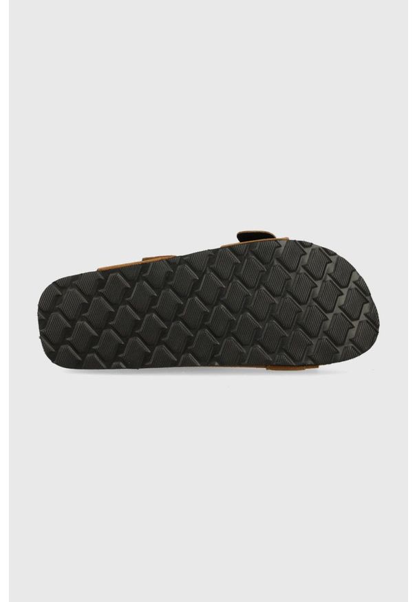 Pepe Jeans klapki zamszowe bio man suede 22 męskie kolor brązowy. Kolor: brązowy. Materiał: zamsz. Wzór: gładki