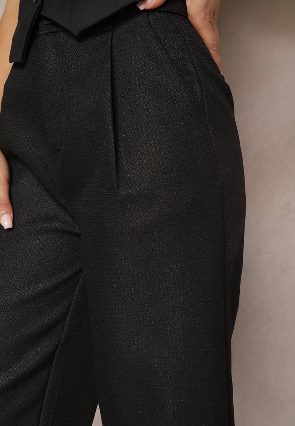 Renee - Czarne Szerokie Spodnie High Waist Obszyte Metaliczną Nicią Silvaine. Stan: podwyższony. Kolor: czarny. Styl: klasyczny, elegancki
