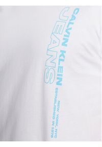 Calvin Klein Jeans T-Shirt J30J323532 Biały Regular Fit. Kolor: biały. Materiał: bawełna #4