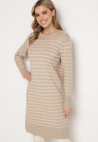 Born2be - Beżowa Sukienka w Paski z Dzianiny z Wiskozą o Prostym Kroju ze Ściągaczami Delirae. Okazja: na co dzień, do pracy, na spotkanie biznesowe. Kolor: beżowy. Materiał: wiskoza, dzianina. Wzór: paski. Typ sukienki: proste. Styl: biznesowy, klasyczny, casual, elegancki #3