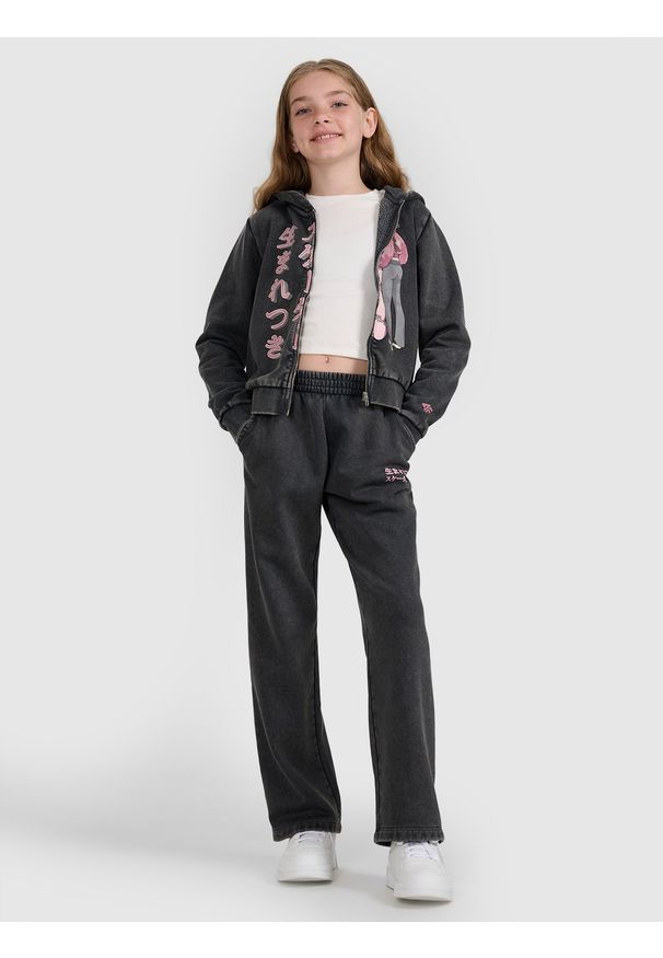 4f - 4F Bluza dresowa rozpinana z kapturem dziewczęca - szara 158 (12-13 lat). Okazja: na spacer, na co dzień, na uczelnię. Typ kołnierza: kaptur. Kolor: szary. Materiał: dresówka. Sezon: lato. Styl: casual, sportowy