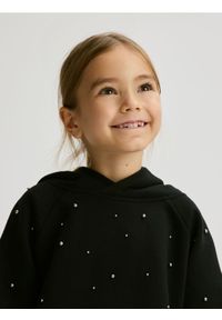 Reserved - Bluza z aplikacjami - czarny. Kolor: czarny. Materiał: bawełna, dzianina. Długość: krótkie. Wzór: aplikacja