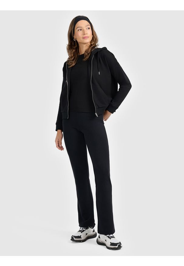 4f - 4F Bluza dresowa rozpinana z kapturem damska - czarna M. Okazja: na spacer, na co dzień. Typ kołnierza: kaptur. Kolor: czarny. Materiał: dresówka. Styl: casual