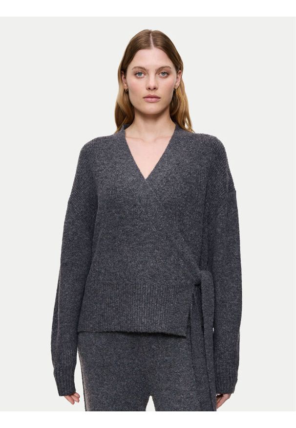 Triumph Kardigan Amourette Cozy 10225069 Szary Relaxed Fit. Kolor: szary. Materiał: syntetyk