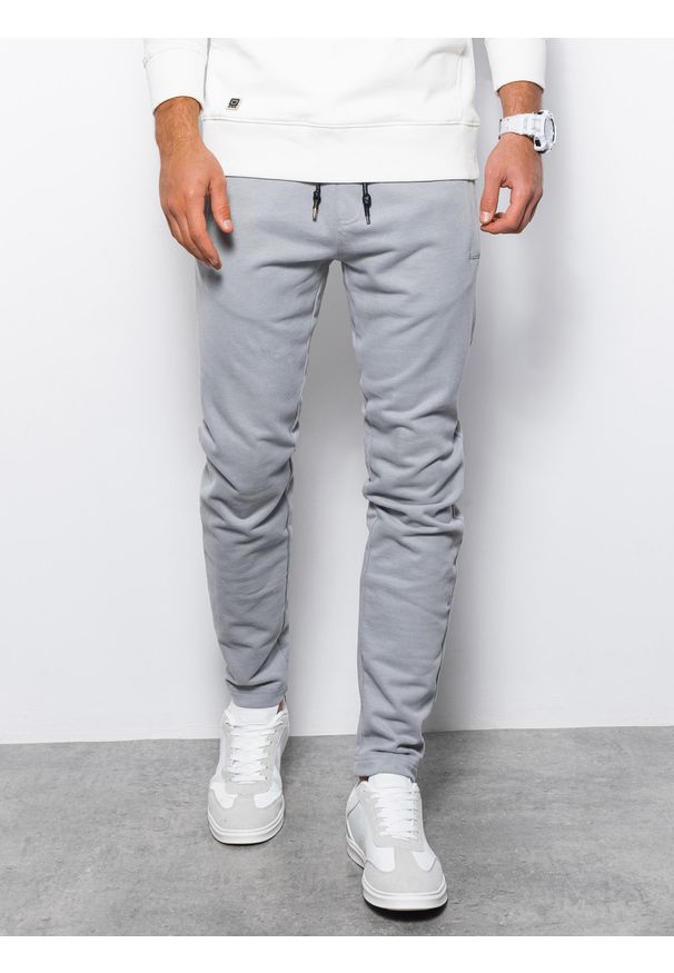 Ombre Clothing - Spodnie męskie dresowe bez ściągacza na nogawce - jasnoszare V5 - Rozmiar: M. Kolor: szary. Materiał: dresówka