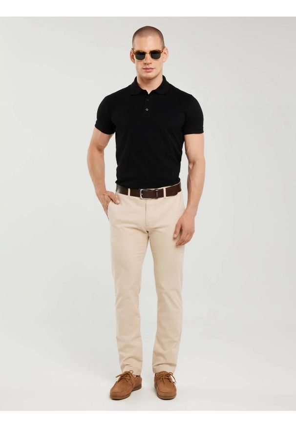 Big-Star - Koszulka męska polo czarna Markolinos 906. Typ kołnierza: polo. Kolor: czarny. Materiał: jeans. Długość: krótkie. Wzór: gładki. Styl: klasyczny, elegancki