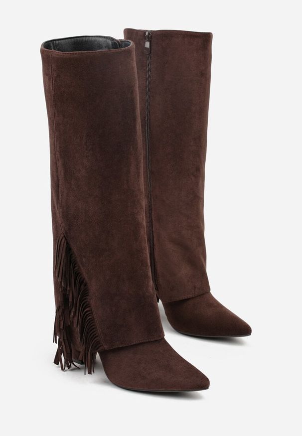 Born2be - Brązowe Kozaki na Słupku z Wywiniętą Cholewką z Frędzlami Linadela. Okazja: na co dzień, do pracy, na spotkanie biznesowe. Kolor: brązowy. Materiał: satyna, jeans. Szerokość cholewki: normalna. Obcas: na słupku. Styl: biznesowy, klasyczny, casual, elegancki