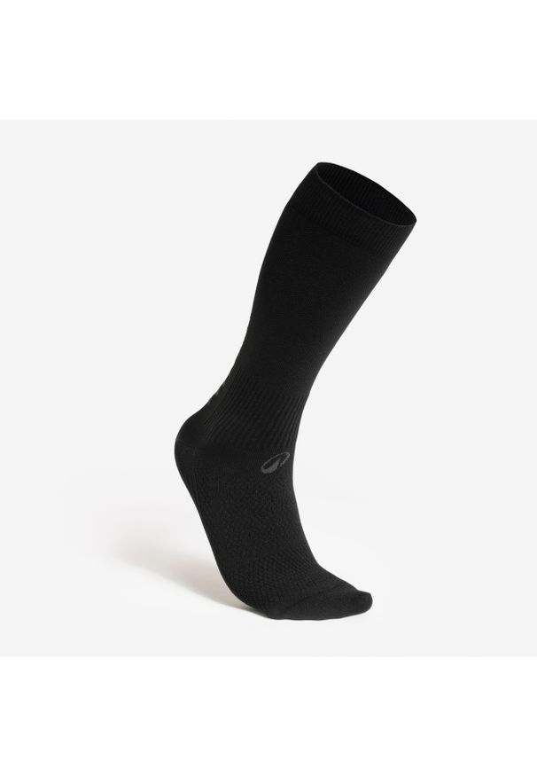 KIPSTA - Skarpety piłkarskie krótkie Kipsta Viralto II MiD antypoślizgowe. Kolor: czarny. Materiał: poliamid, elastan. Wzór: ze splotem. Sport: piłka nożna