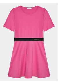 Calvin Klein Jeans Sukienka codzienna Logo Tape IG0IG02310 Różowy Regular Fit. Okazja: na co dzień. Kolor: różowy. Materiał: syntetyk. Typ sukienki: proste. Styl: casual