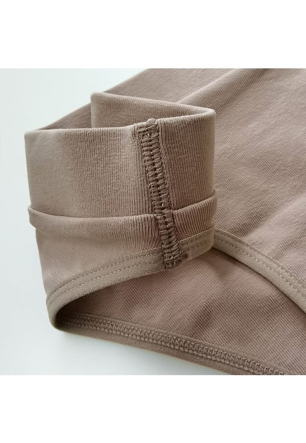 Intica - Figi damskie prążkowane z elastycznym pasem Milan. Kolor: czarny. Materiał: prążkowany