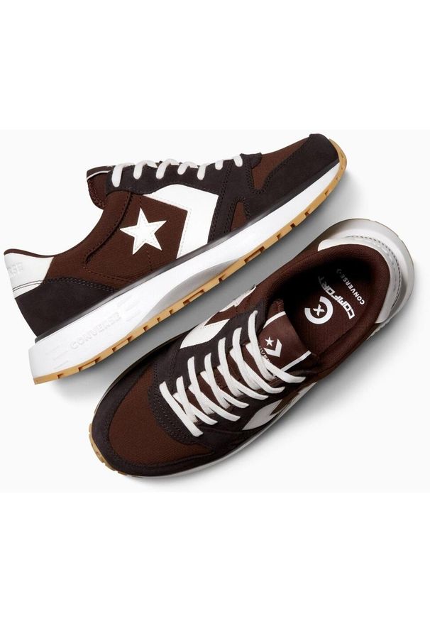 Buty sportowe męskie Converse Omni Trainer. Kolor: brązowy. Materiał: zamsz, materiał. Styl: sportowy