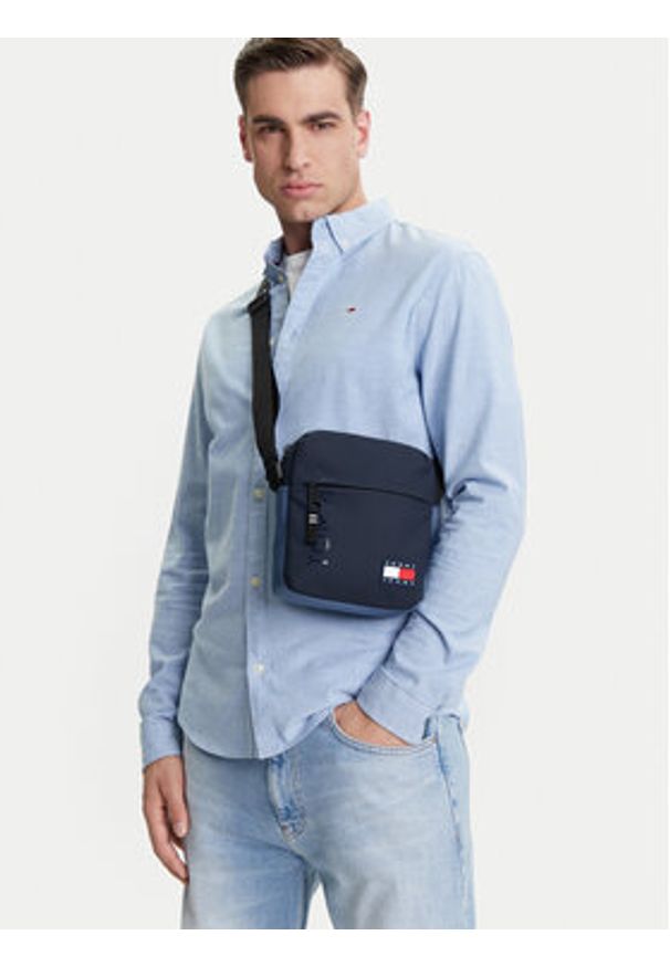 Tommy Jeans Saszetka Tjm Daily + Reporter AM0AM13270 Granatowy. Kolor: niebieski. Materiał: skóra